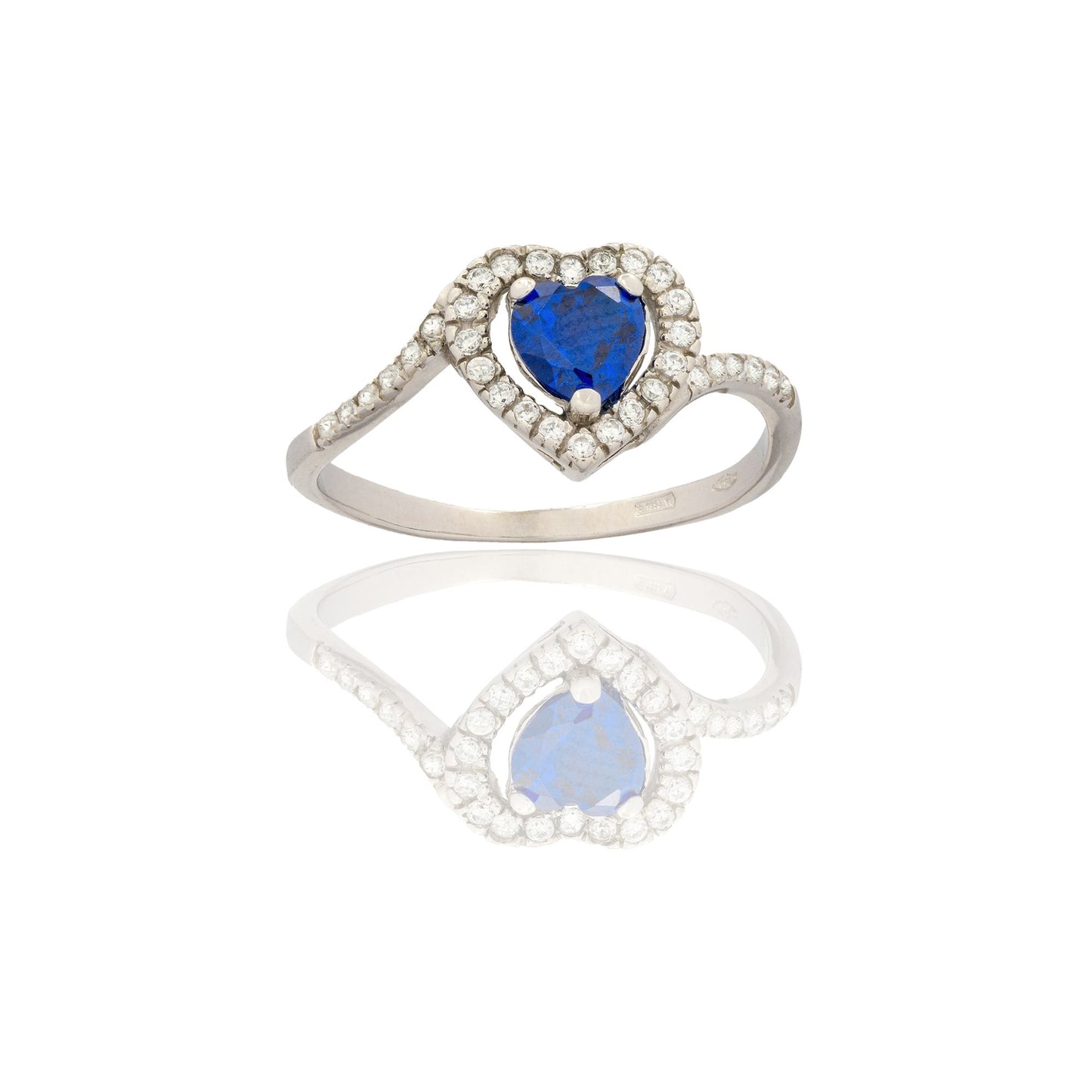 Anello Oro Bianco Oro 18 carati Cuore Con Contorno Pave' Zircone Blu, Zirconi Bianchi spessore gambo mm. 1,6 spessore pietre 9,2