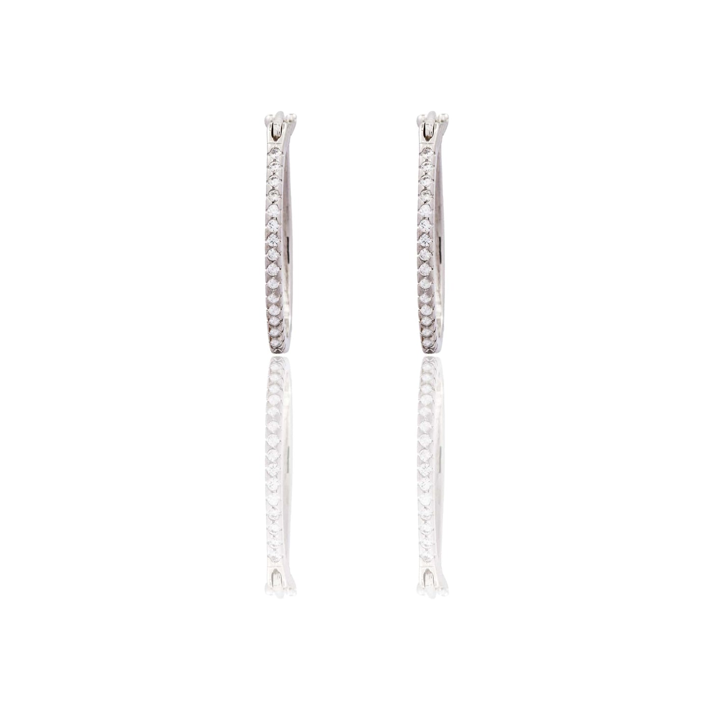 Orecchini Oro Bianco Oro 18 carati cerchio pavè Zirconi Bianchi cm. 1,5 spessore mm. 1