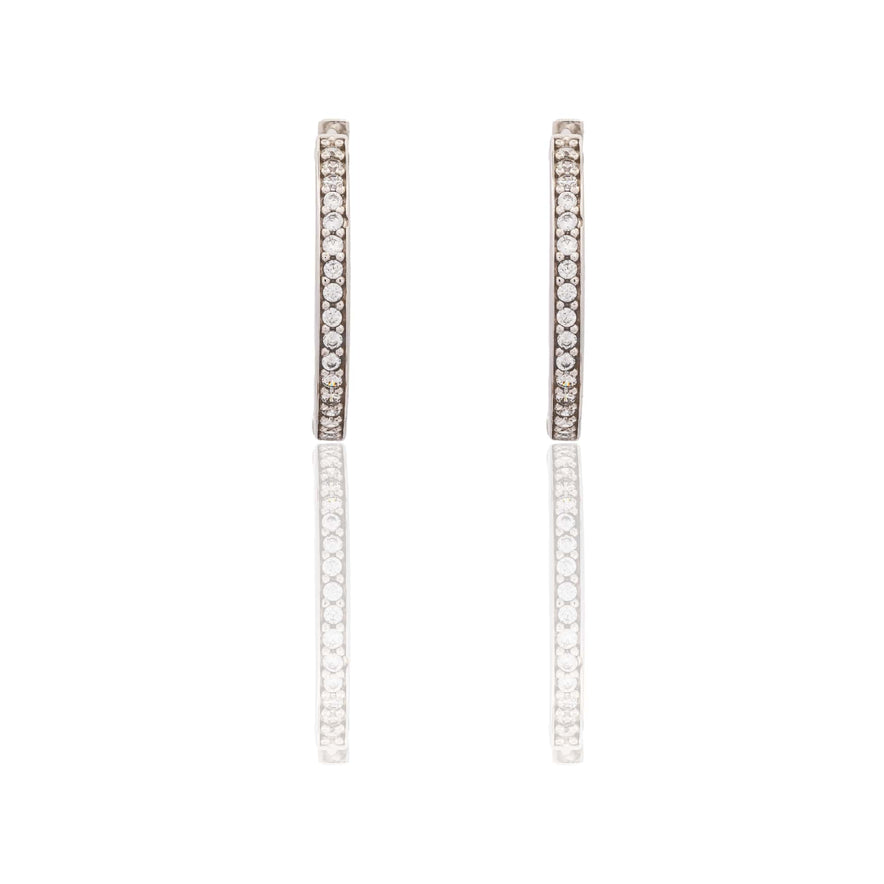 Orecchini Oro Bianco Oro 18 carati cerchio pavè Zirconi Bianchi cm. 1,2 spessore mm. 1,5