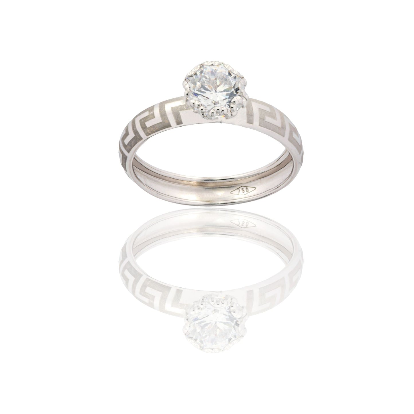 Anello Oro Bianco Oro 18 carati Solitario Zircone Bianco spessore gambo 3,4 mm , spessore pietra 6,10