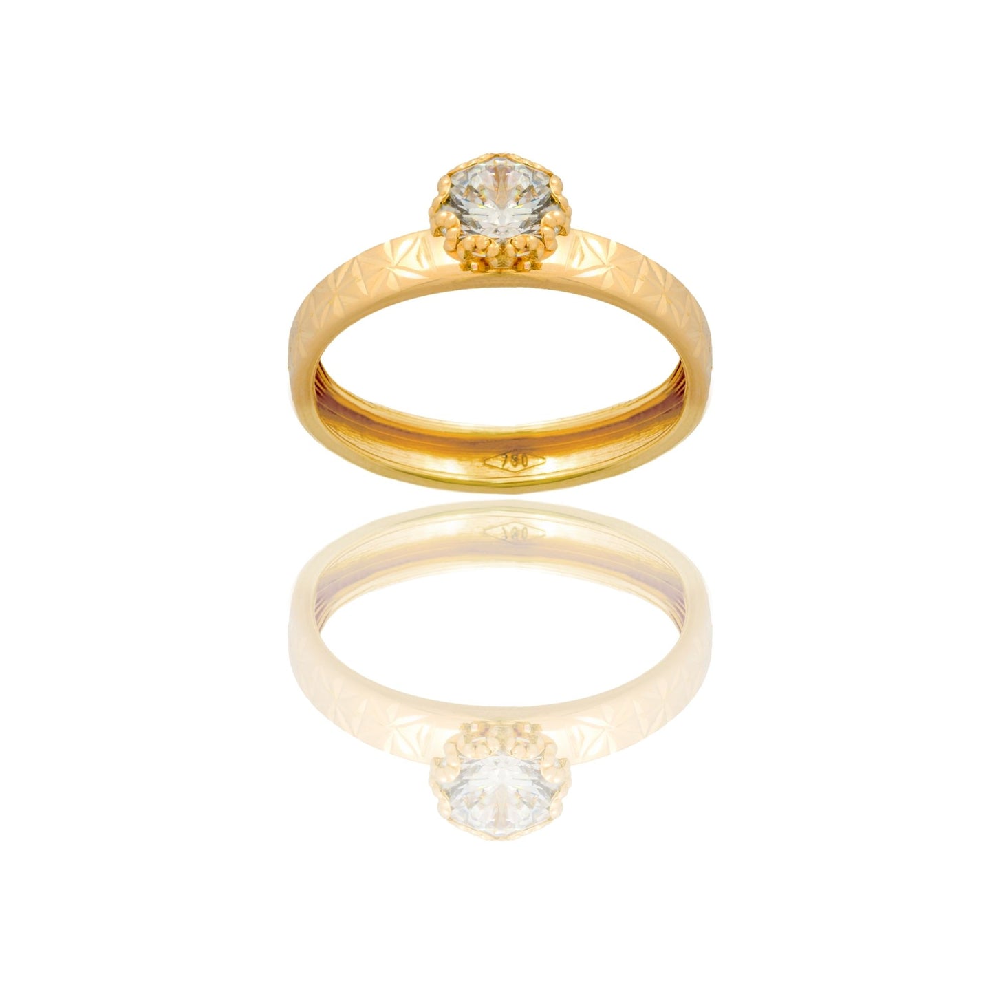 Anello Oro Giallo Oro 18 carati Solitario Zircone Bianco spessore gambo 3,4 mm , spessore pietra 6,7