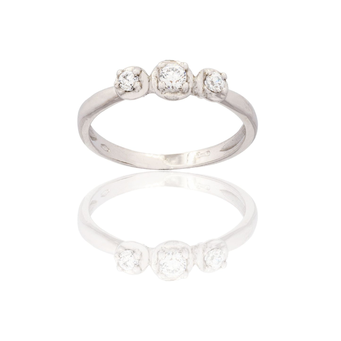 Anello Oro Bianco Oro 18 carati Trilogy A Scalare Zirconi Bianchi spessore gambo 2, 3 mm , spessore pietre 4,8