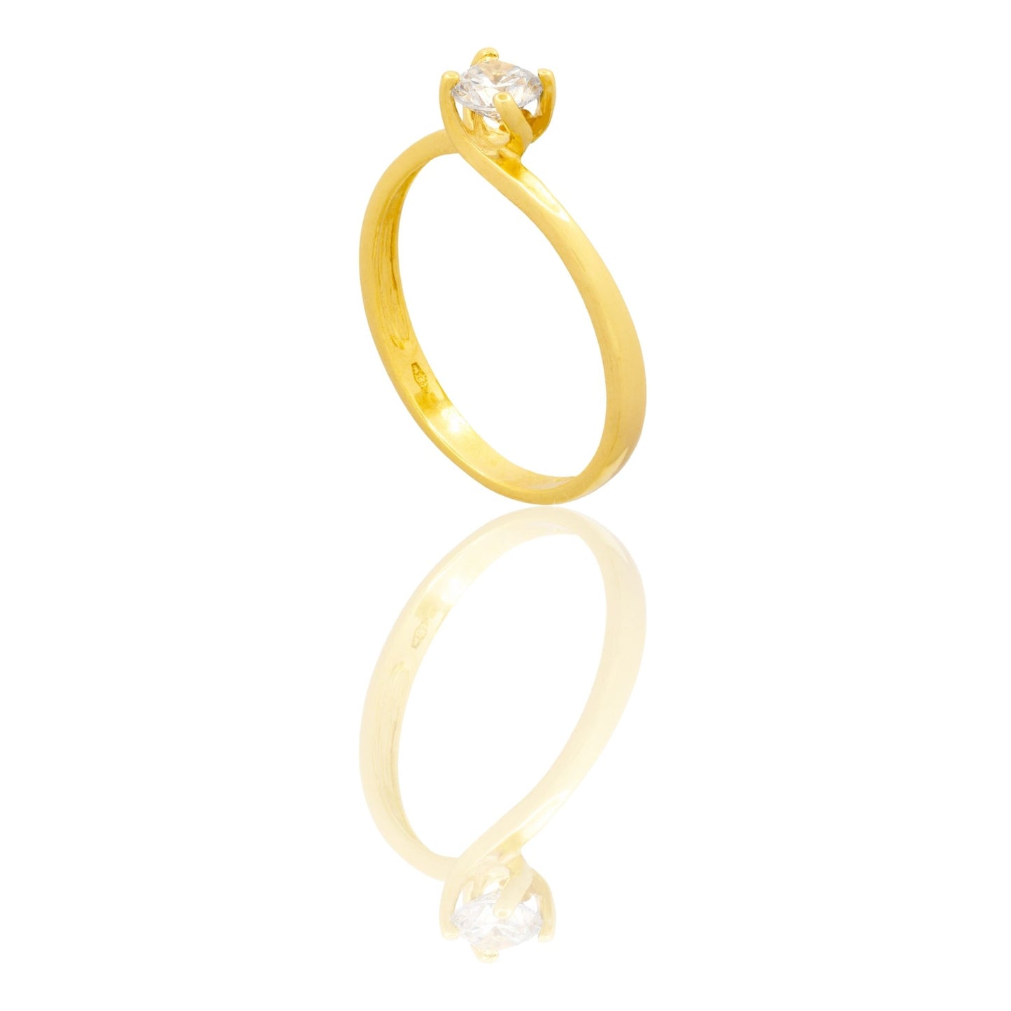 Anello Oro Giallo Oro 18 carati Solitario 4 Griffe Modello Valentino Zircone Bianco spessore gambo 0,8 mm , spessore pietre 5,5