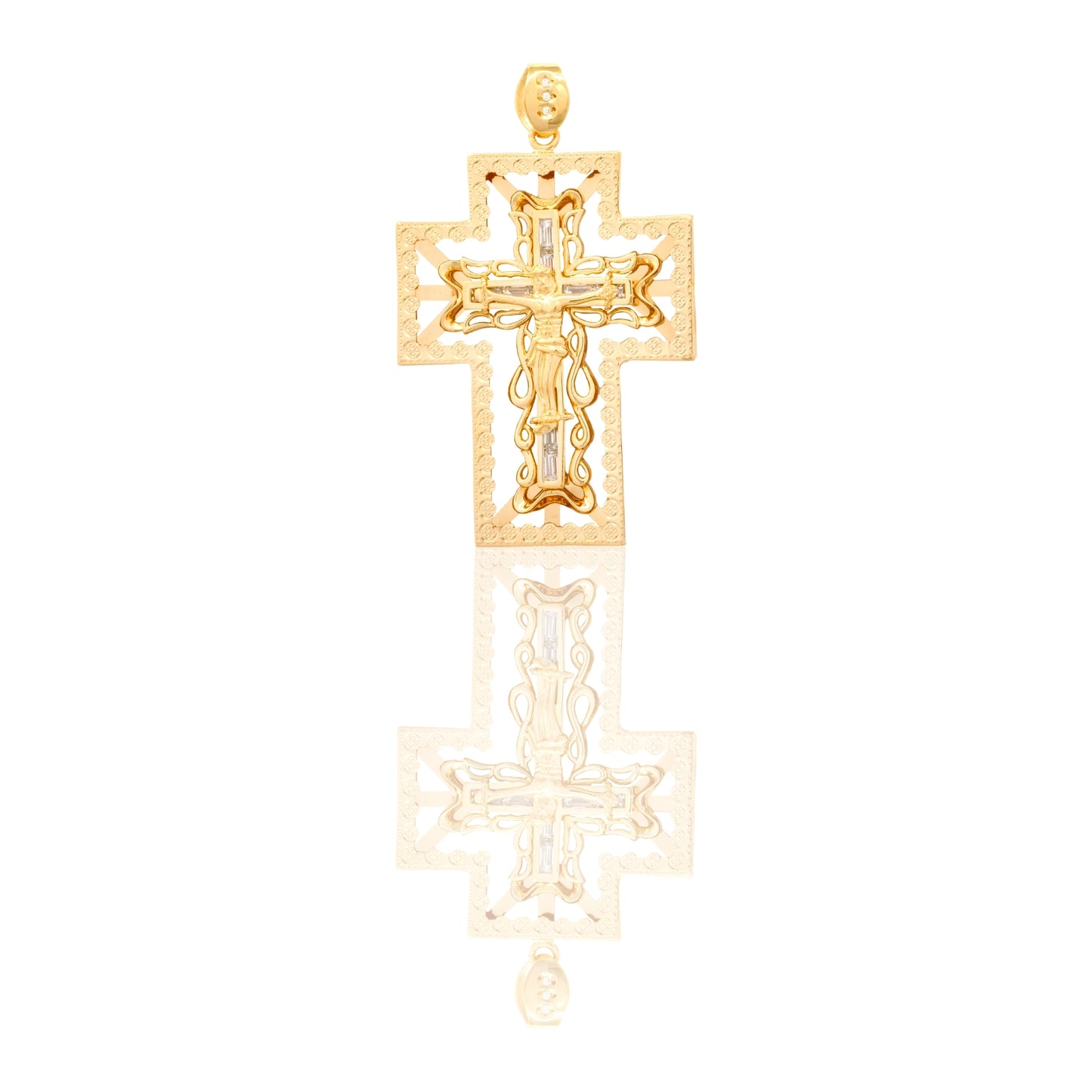 Ciondolo Oro Giallo Oro 18 carati Croce Con Cristo Su Merletto Con Contorno Solo Oro