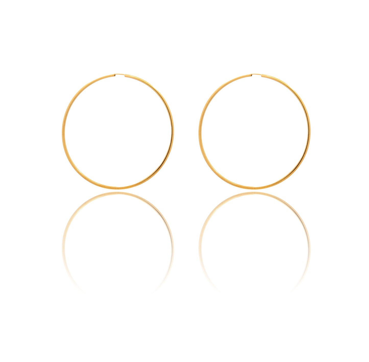Orecchini Oro Giallo Oro 18 carati Cerchio Chiusura A Scomparsa Solo Oro Spessore mm 1,5 diametro interno cm.5,5