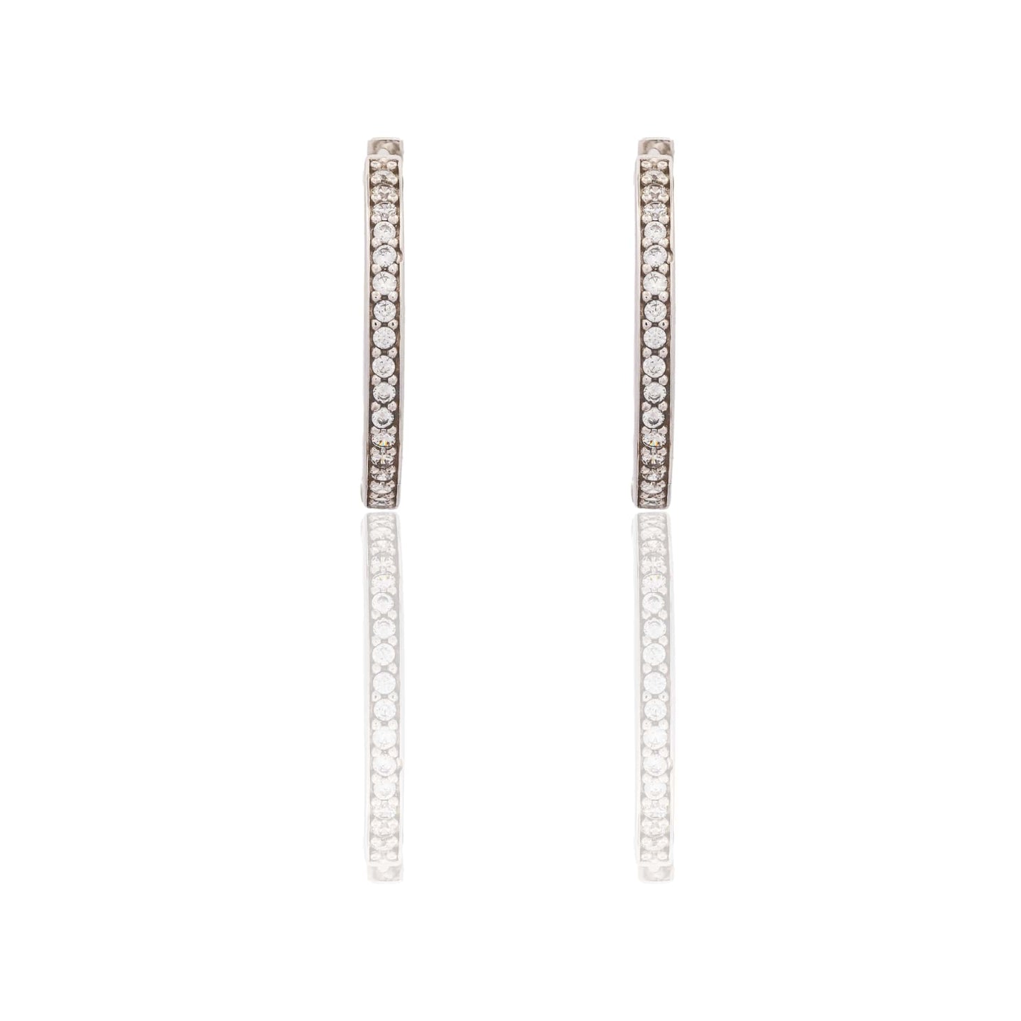 Orecchini Oro Bianco Oro 18 carati cerchio pavè Zirconi Bianchi cm. 1,2 spessore mm. 1,5