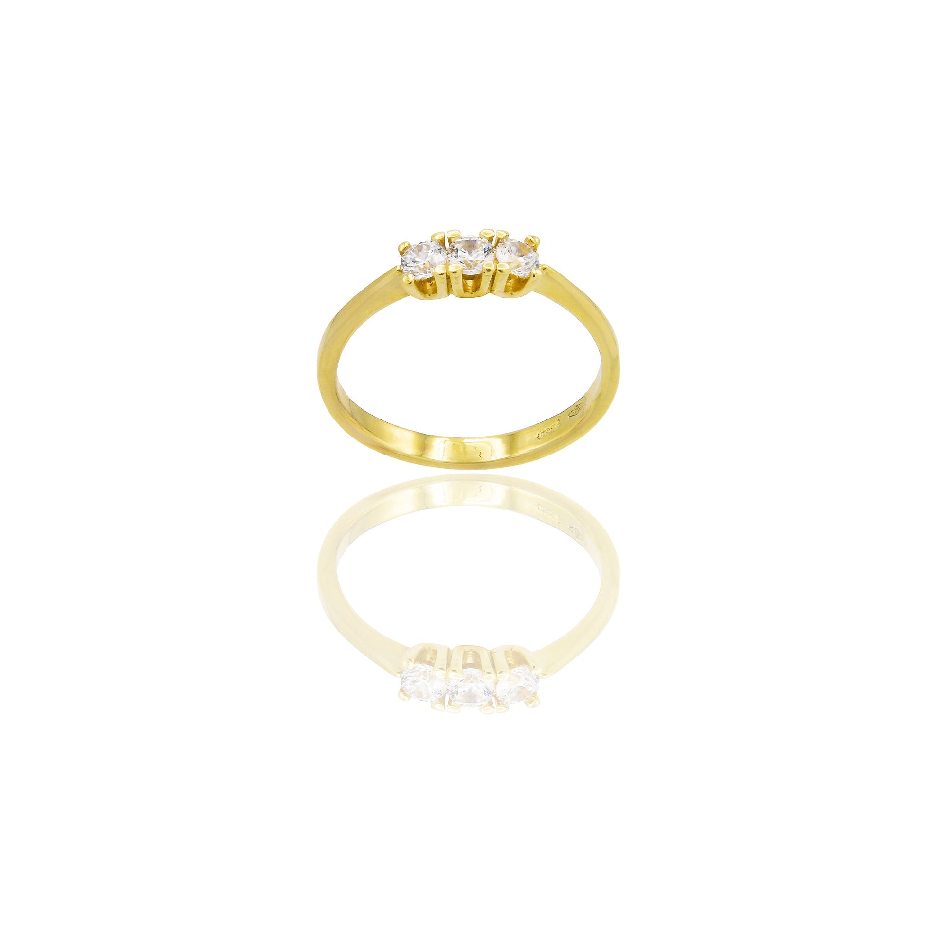 Anello Oro Giallo Oro 18 carati Trilogy 4 griffe Zirconi Bianchi spessore gambo 2,2 mm , spessore pietra 4