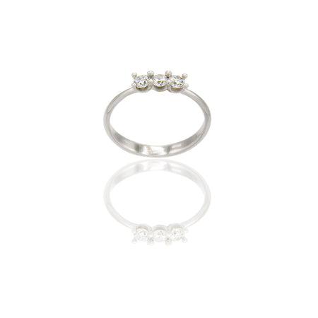 Anello Oro Bianco Oro 18 carati Trilogy 4 griffe Zirconi Bianchi spessore gambo 2,6 mm , spessore pietra 3,5